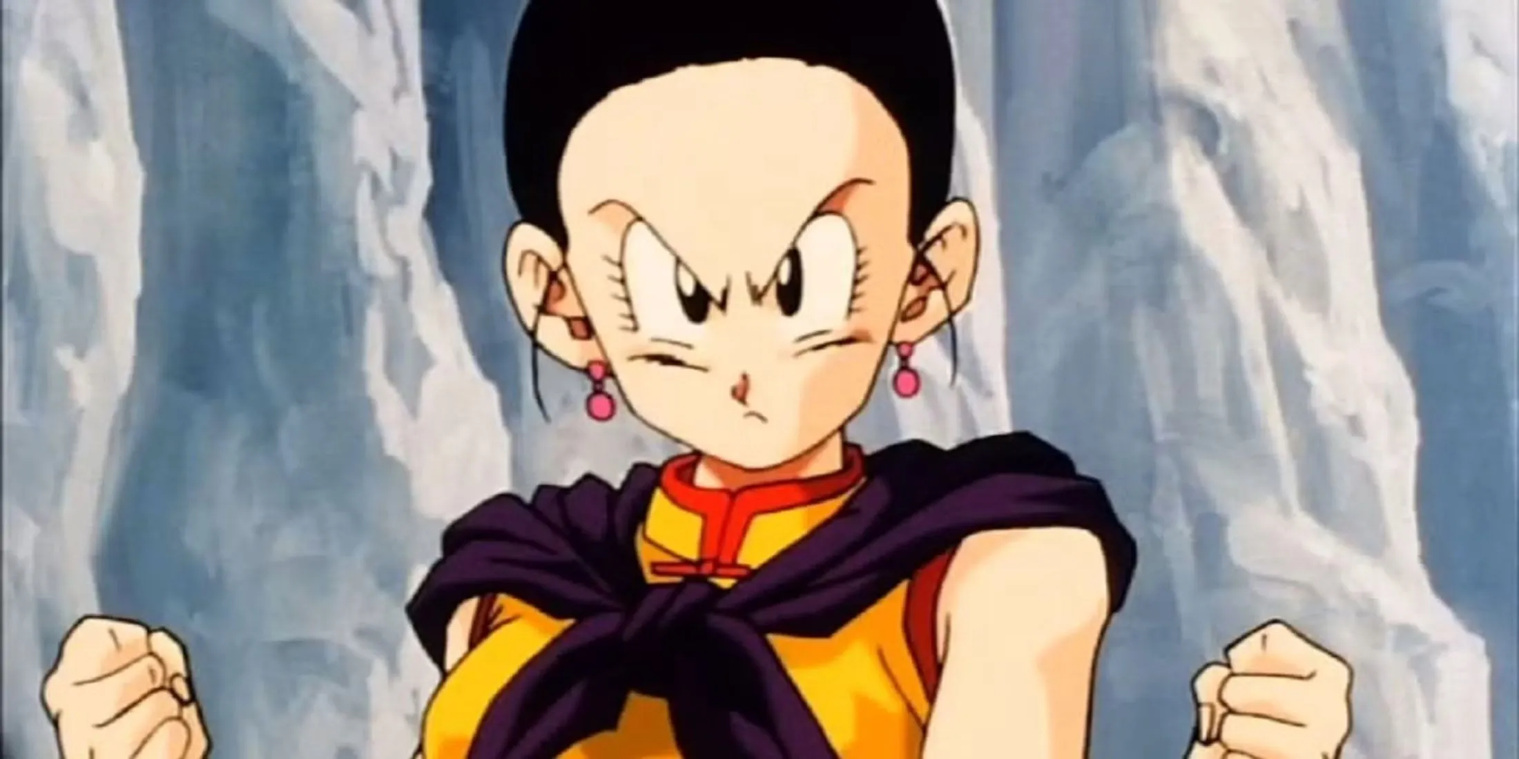 Chi Chi trong Dragon Ball Z, nhân vật nữ từ chiến binh thành bà nội trợ, bị chê kém phát triển nội tâm.