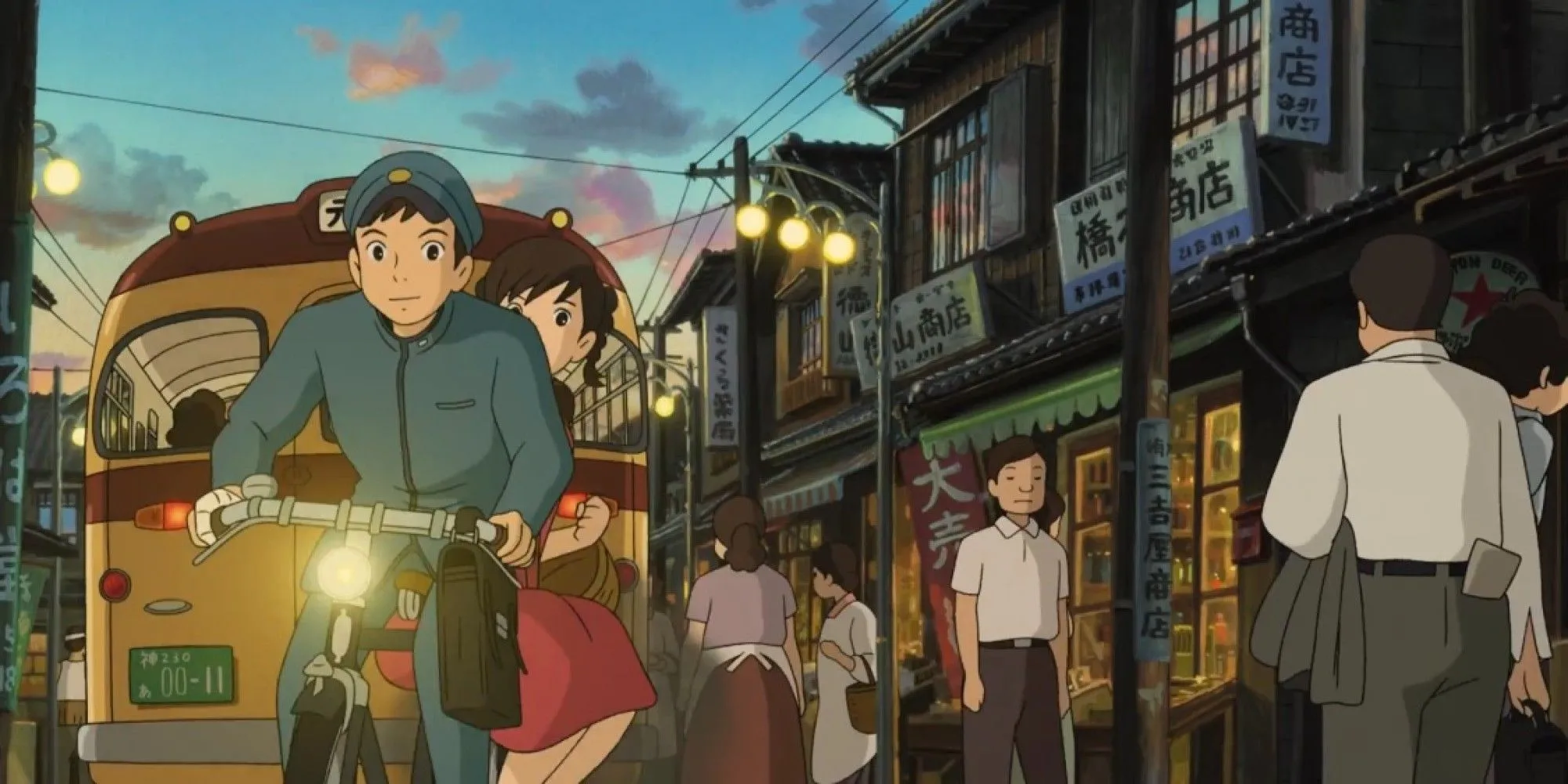 Umi và Shun trong phim Ngọn đồi hoa Anh túc của Studio Ghibli