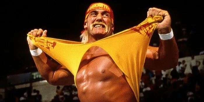 Hulk Hogan trong trang phục thi đấu đấu vật đặc trưng