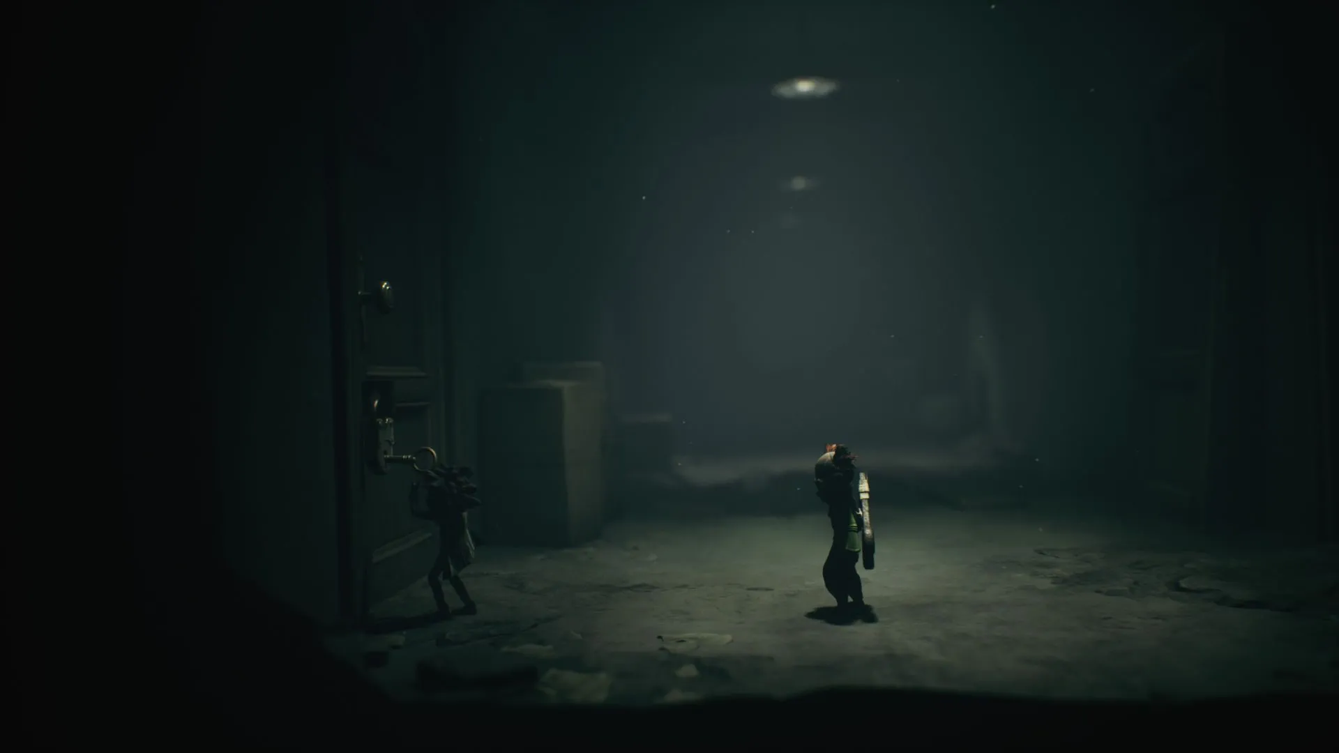 Cánh cửa khóa dẫn tới phòng chứa Ma #6 trên tầng cao của Institute