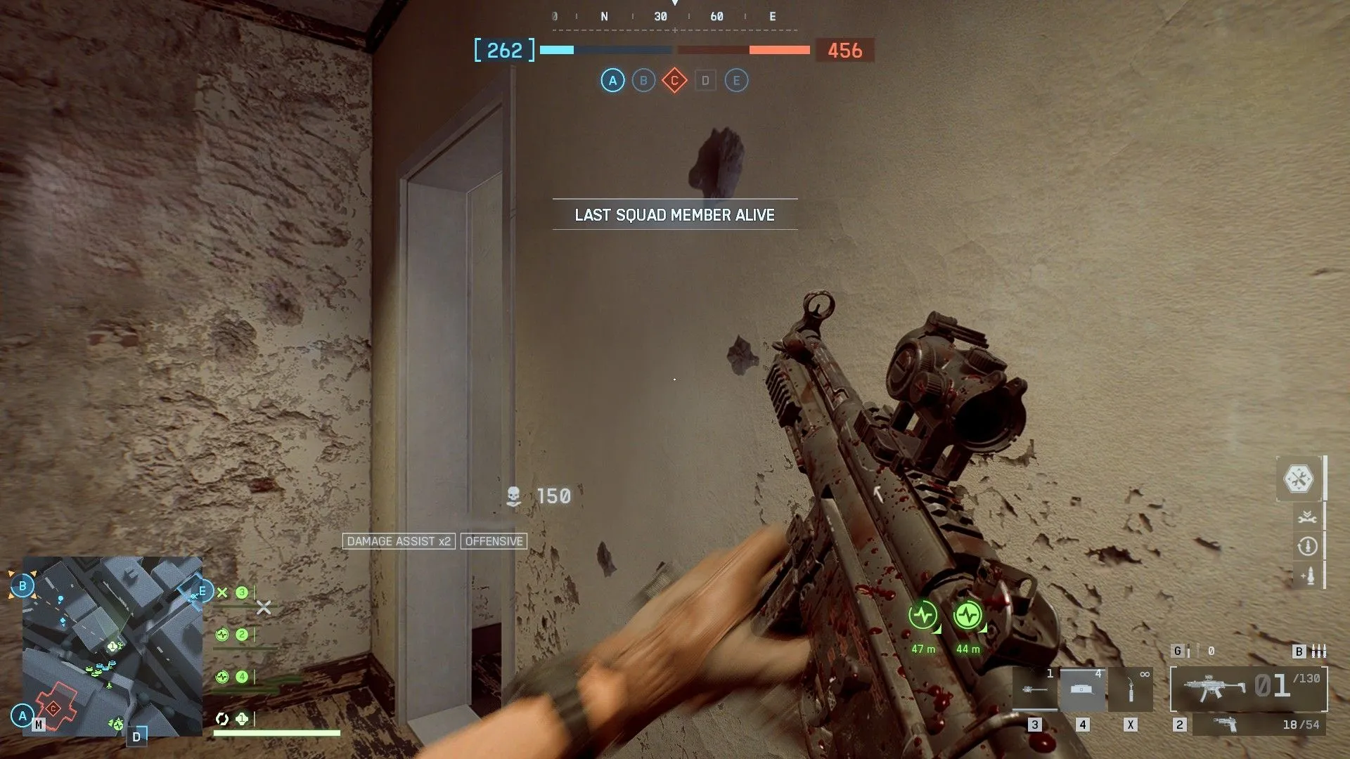 Giao tranh infantry căng thẳng với hiệu ứng aimpunch và khói trong trận đấu nhiều người