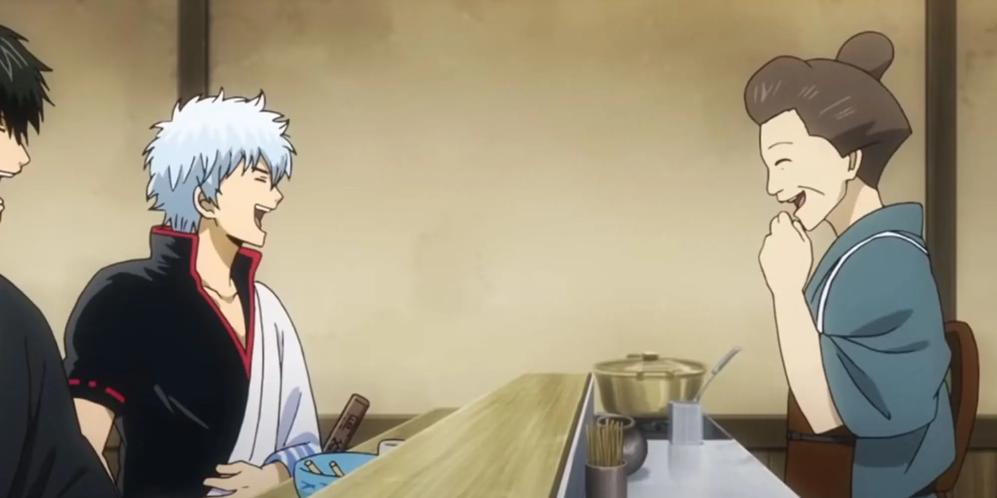Gintoki Sakata với nụ cười mỉa mai, tượng trưng cho việc che đi ký ức đau thương bằng hài hước