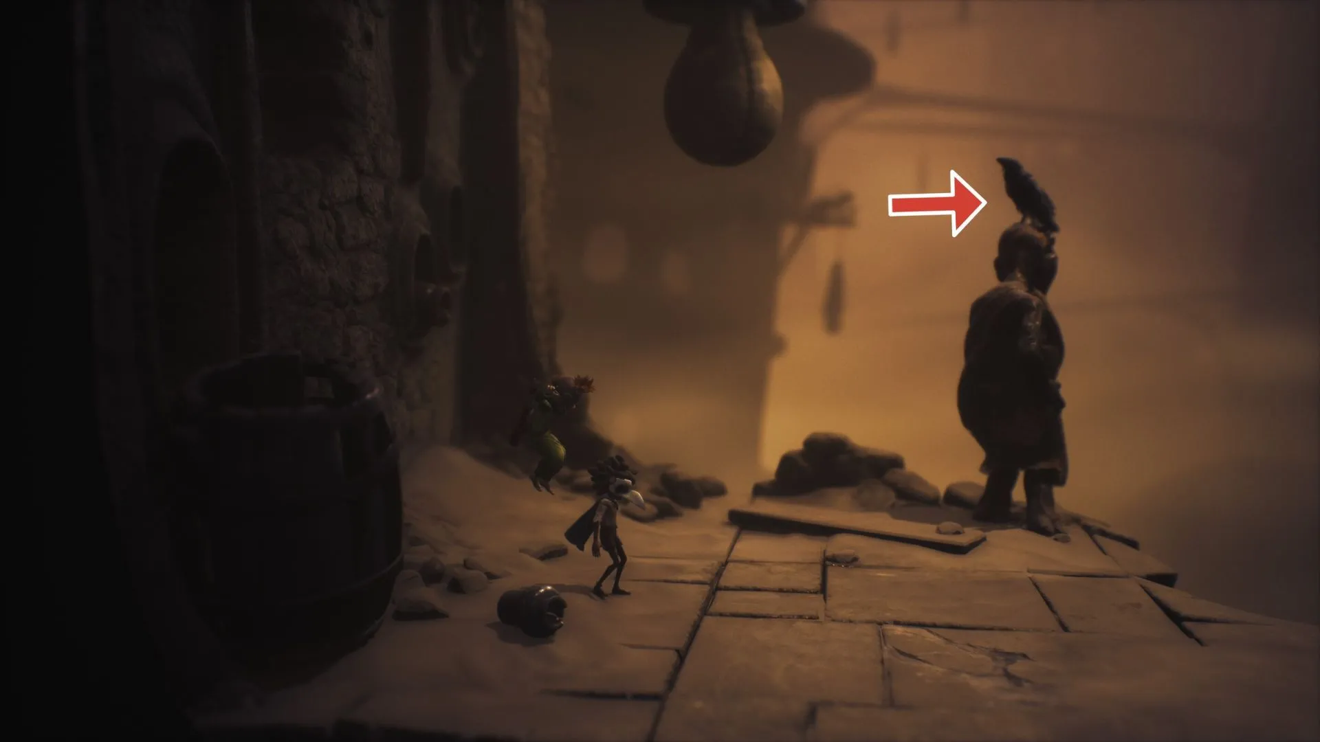 Vị trí quạ #2 trên đầu tượng ngoài trời - Crow 2 Little Nightmares 3